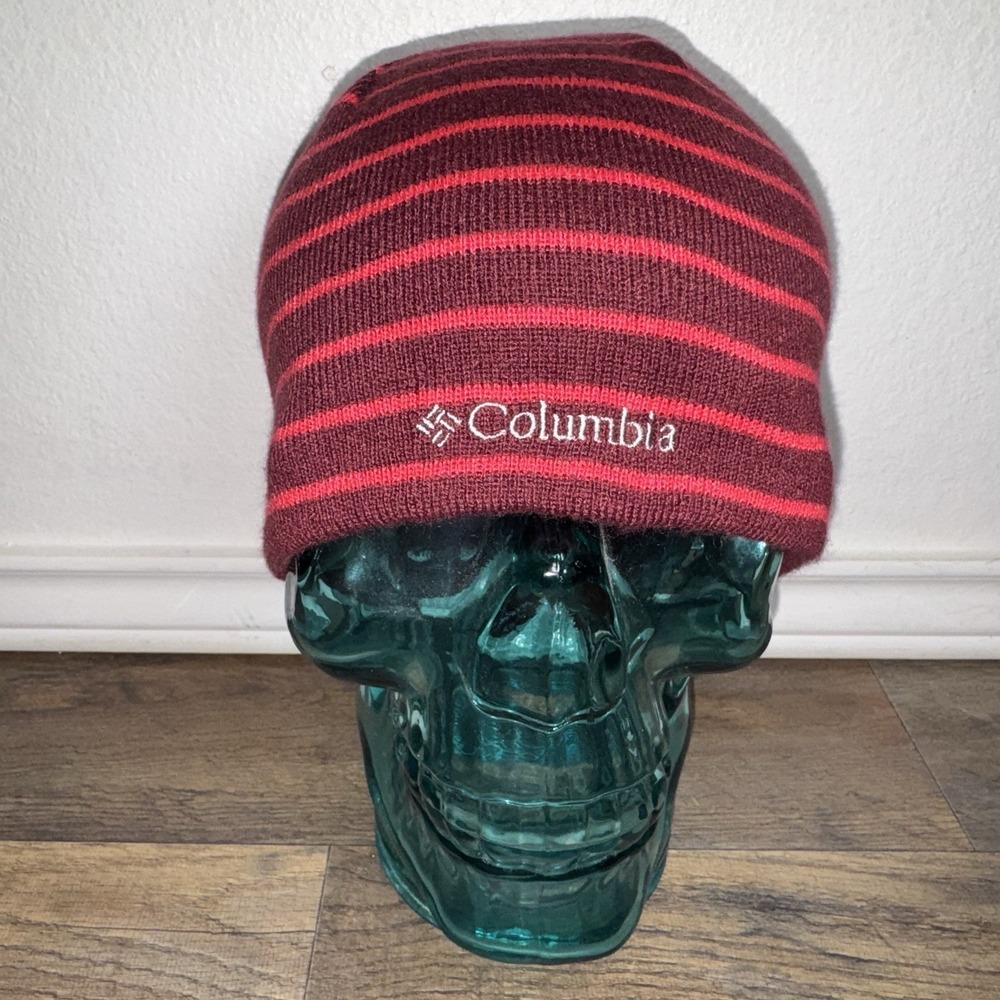 Columbia Women's Reversible Maroon Pink Beanie